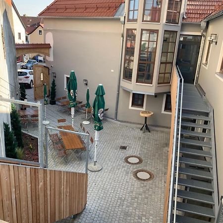 Hotelgasthof Kirchenwirt Schierling 外观 照片