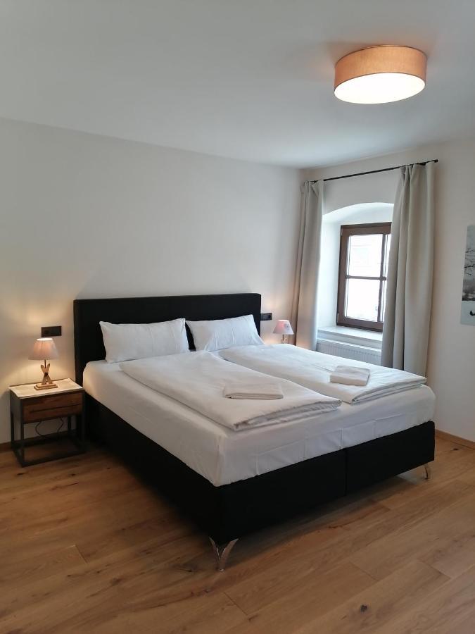 Hotelgasthof Kirchenwirt Schierling 外观 照片