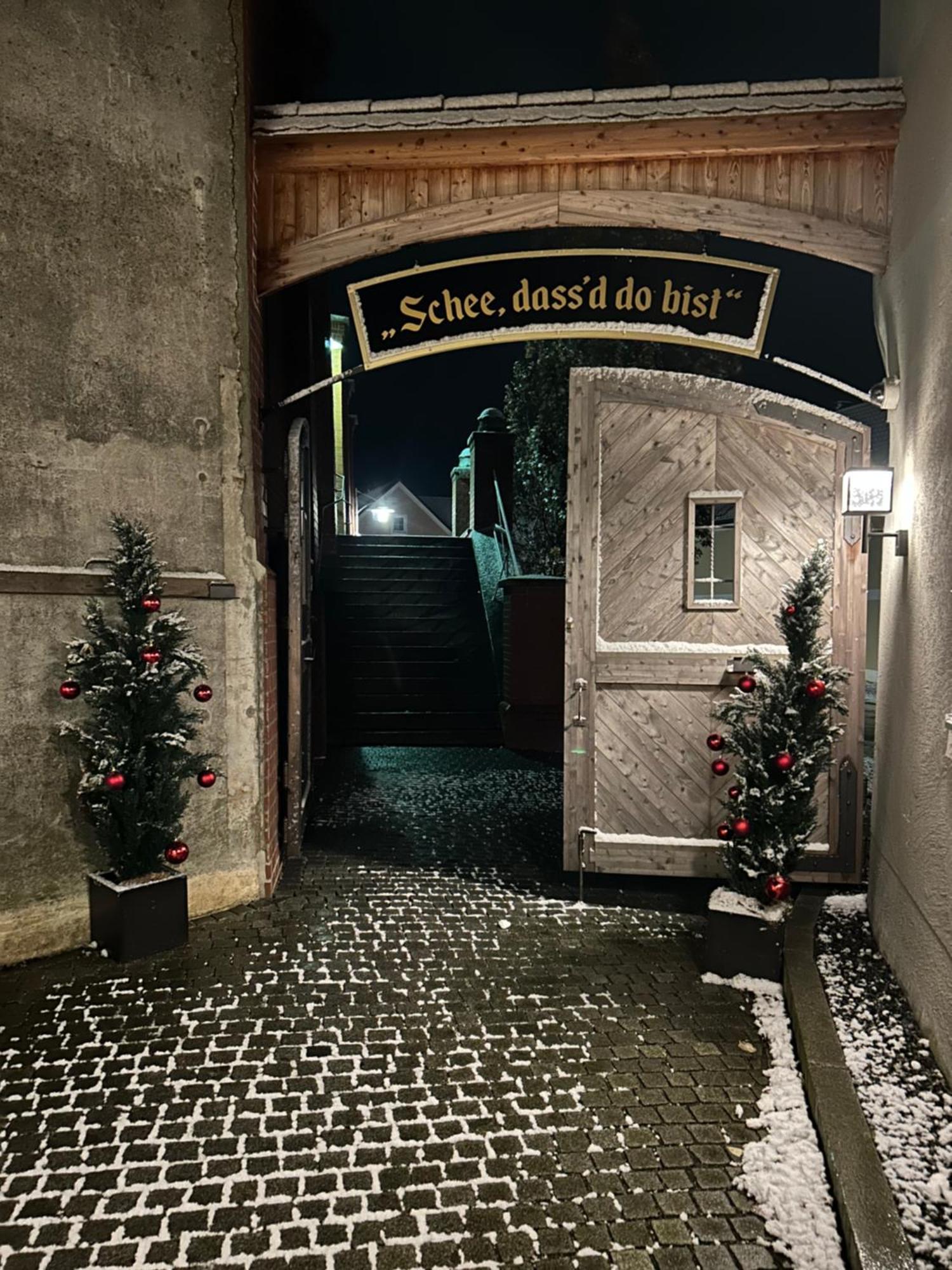Hotelgasthof Kirchenwirt Schierling 外观 照片